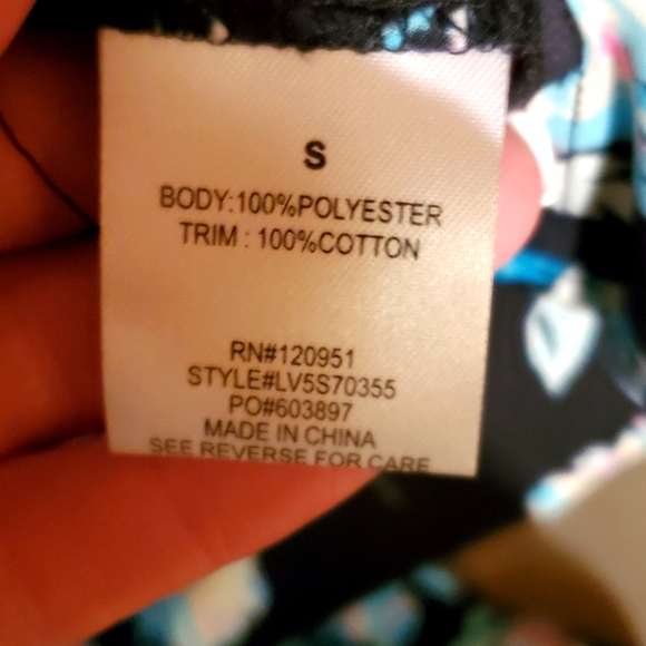 OLIVE & OAK SUMMER MINI DRESS. SIZE SMALL, BLACK WITH BLUE FLORAL PATTERN. - Picture 7 of 8